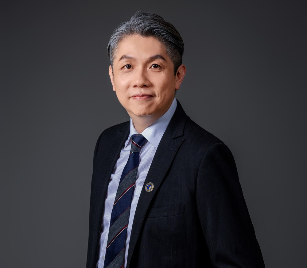 卞子康博士